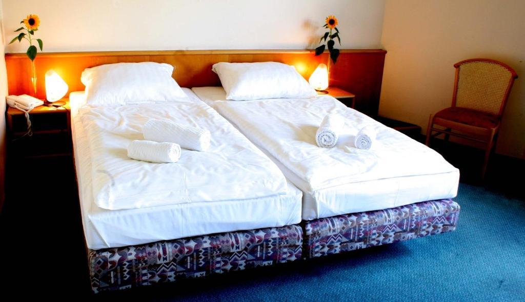 Hotel Zum Ratsherrn Любек Номер фото