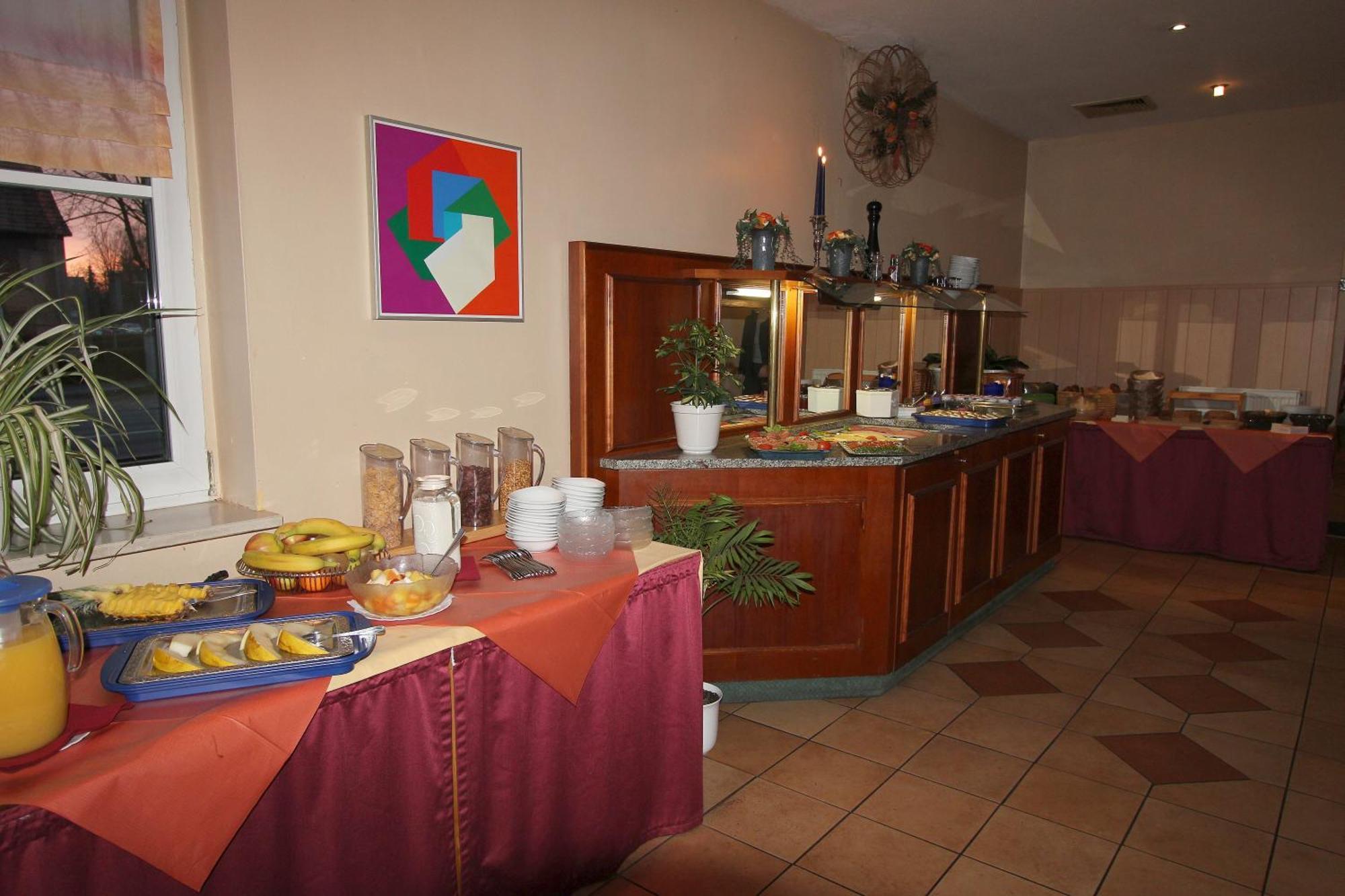 Hotel Zum Ratsherrn Любек Экстерьер фото