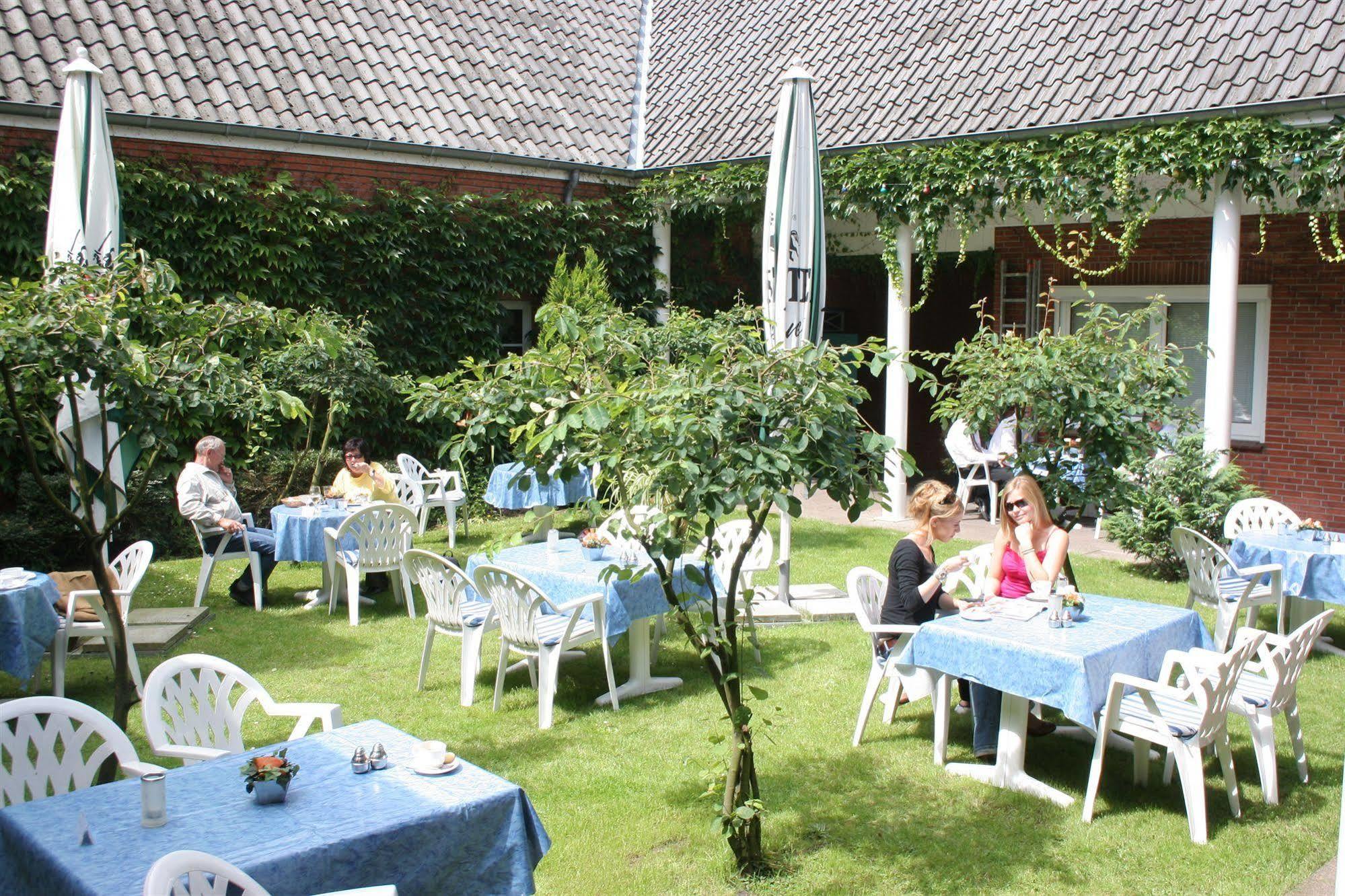 Hotel Zum Ratsherrn Любек Экстерьер фото